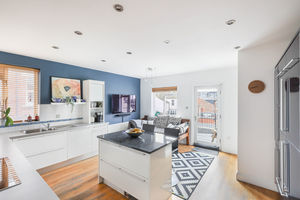 Photo 21- click for photo gallery